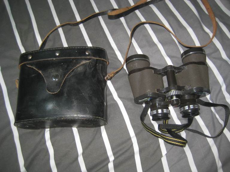 Binoculars 8x 40 with Neck Strap and Case