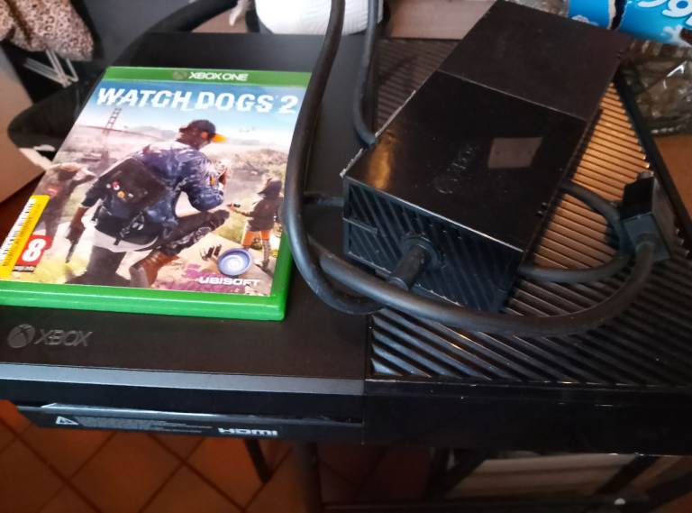 Xbox 1 with watchdogs game and power supply 