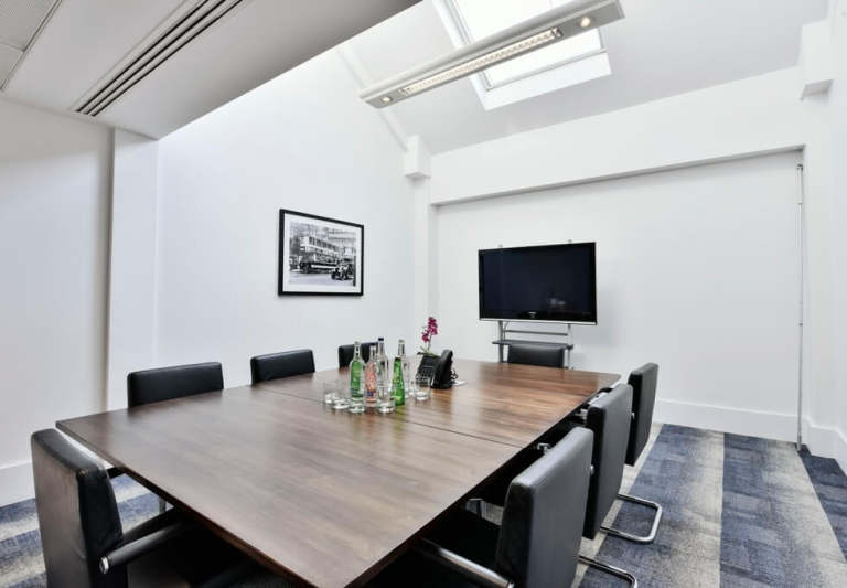Rent Private Offices From 2 to 35 Desks in Mayfair - Period Style Building W1J