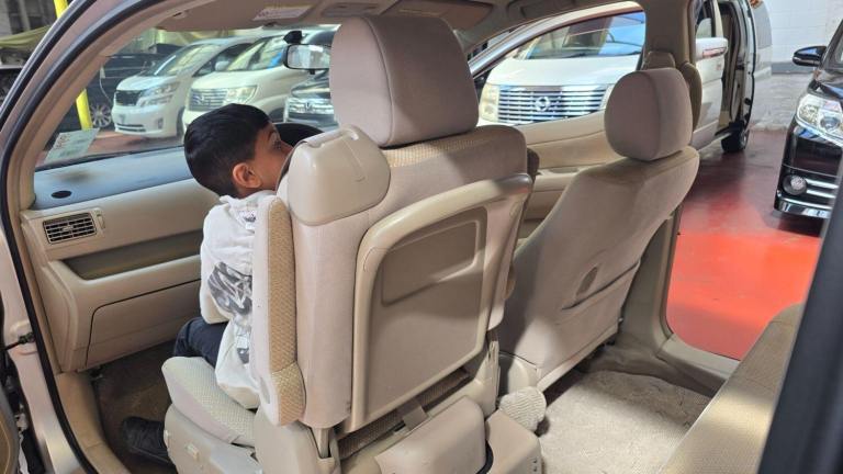 2010 Toyota Raum 1.5 Auto lift mobility chair  Petrol Automatic