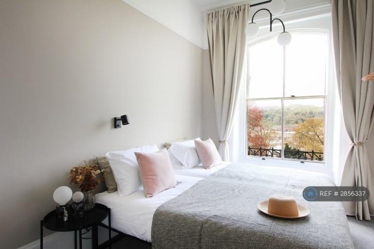 3 bedroom flat in Victoria Park, Dover, CT16 (3 bed) (#2856337)