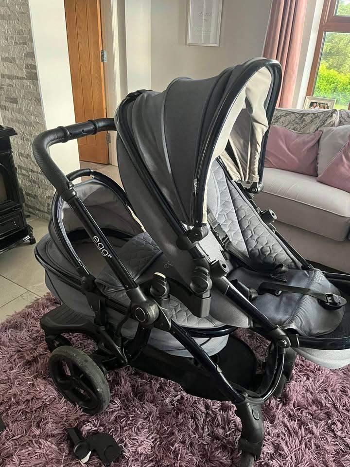 Egg 2 Tandem Pram System – Grey – Excellent Condition