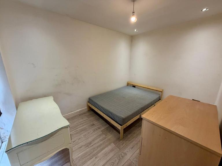 2 Bedroom maisonette 