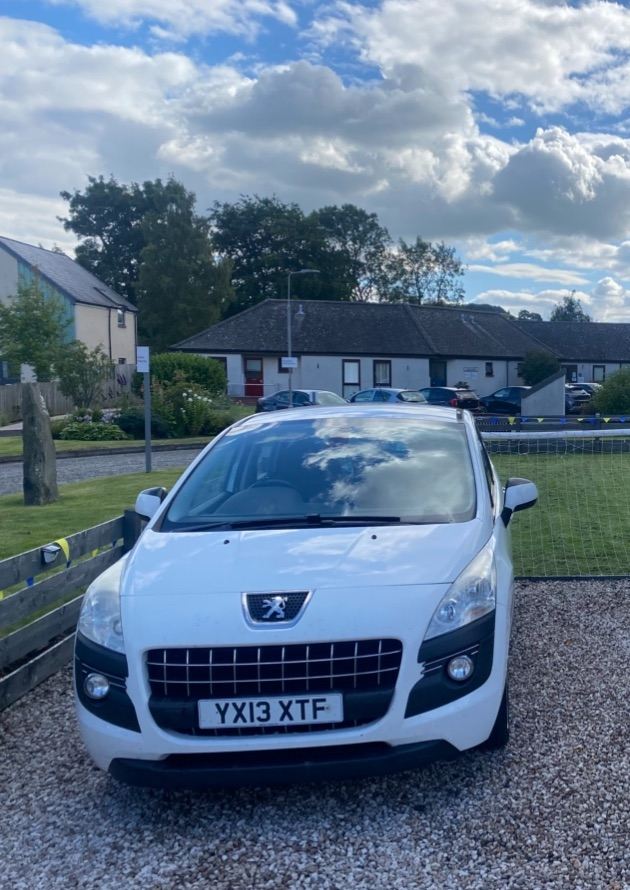 Peugeot, 3008, Hatchback, 2013, Manual, 1560 (cc), 5 doors