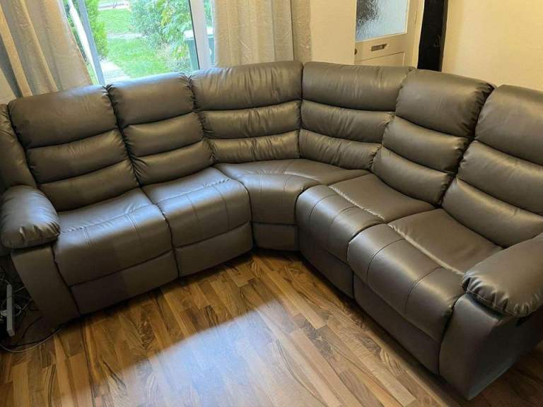 Get Now !! Unversal Roma leather Recliner Corner sofa 5 Seater sofa --- Book your delivery Slot 
