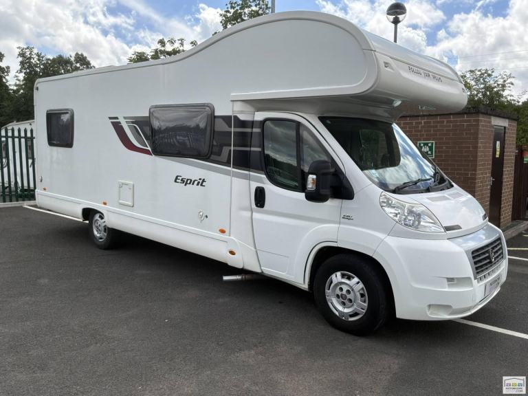 2015 6 berth 6 belt Swift Esprit 496 rear U shaped lounge