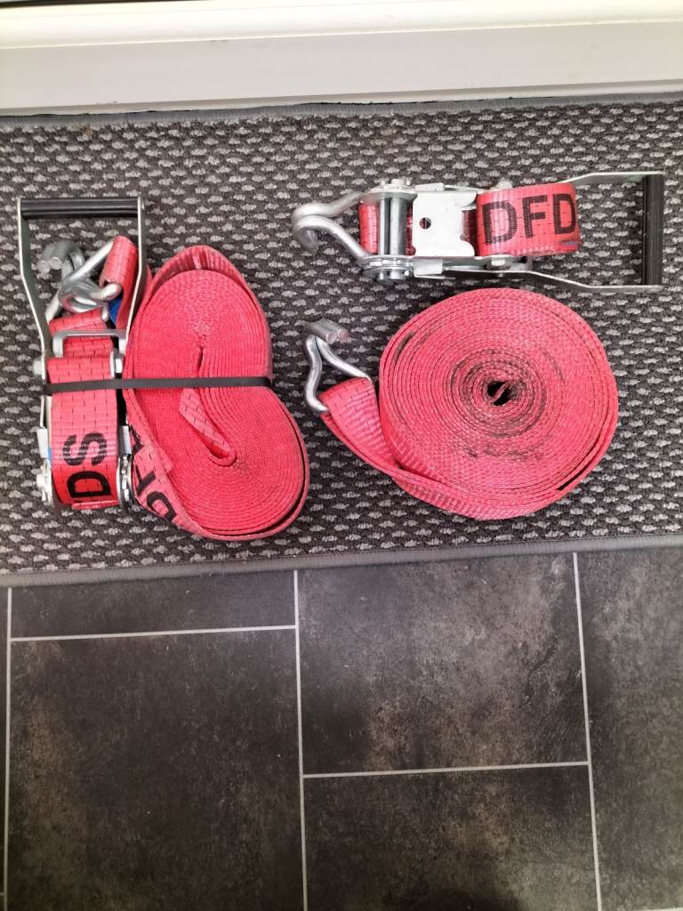 Two ratchet Straps DFDS  Heavy duty used good condition 