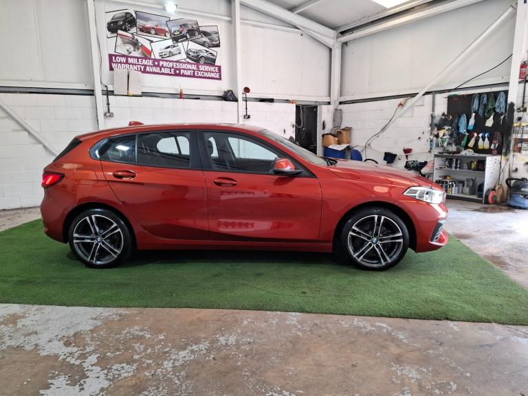 2022 BMW 1 Series 118i [136] SE 5dr [Live Cockpit Professional] HATCHBACK Petrol Manual