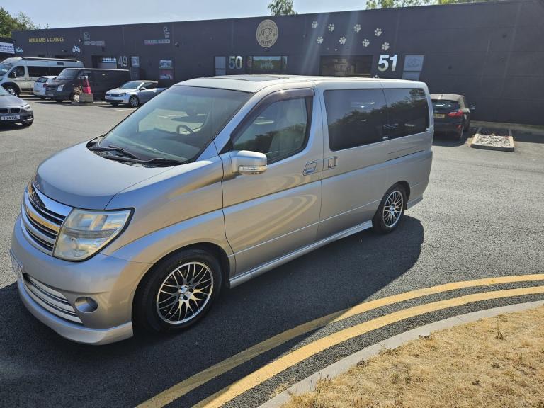 2004 Nissan El Grand Rider 3.5 5dr MPV Automatic Petrol