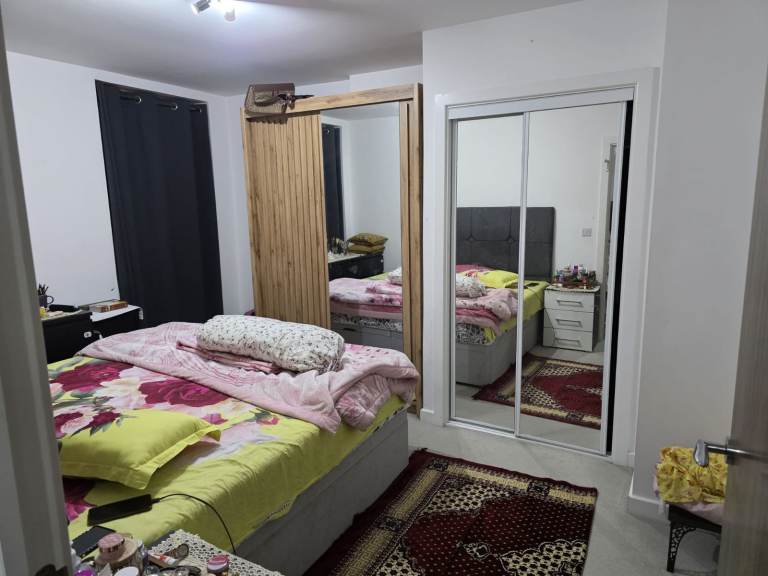 Luxury 3-bedroom flat located at Ripplegate Walk, Barking