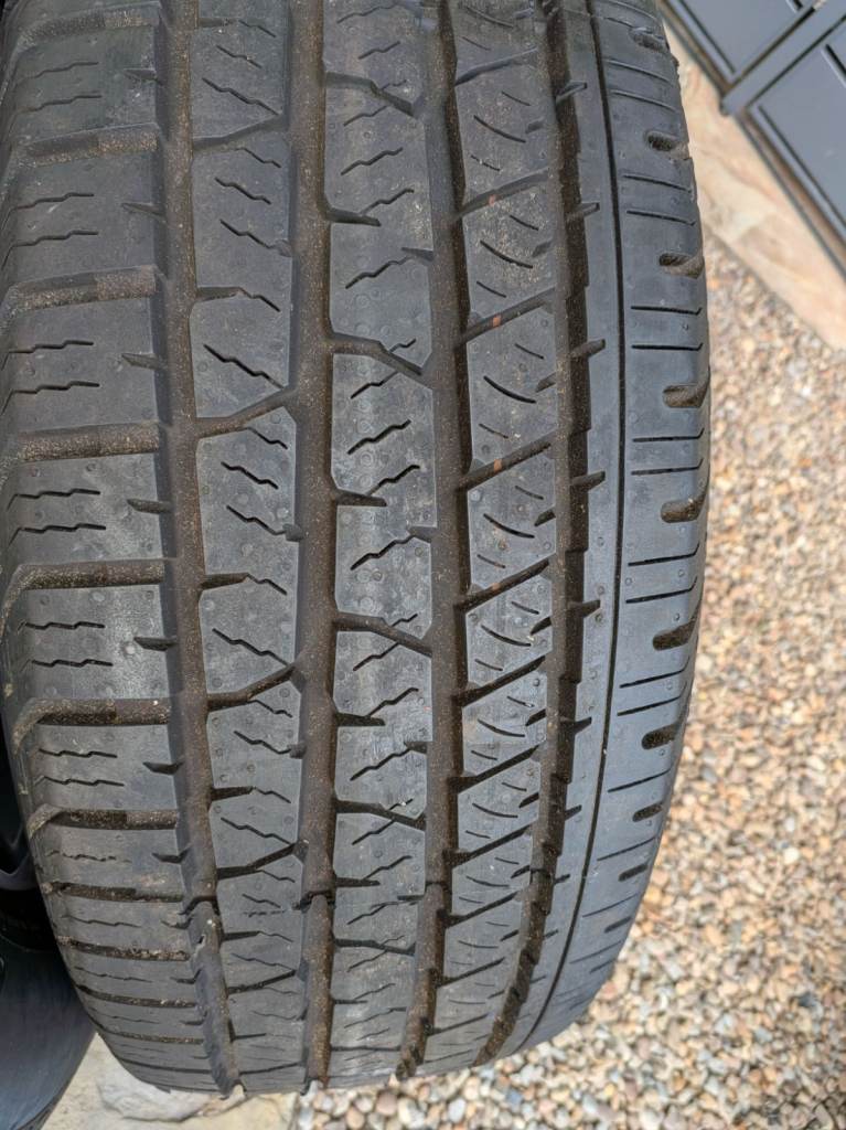 Ford Ranger Wildtrack T9 2023 18" alloys 6x2 spoke design with Conti tyres