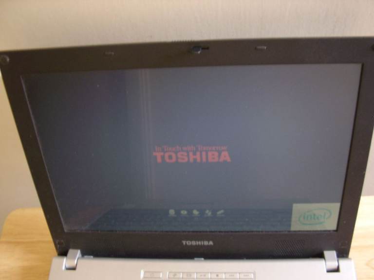  Toshiba U200 Laptop - Used