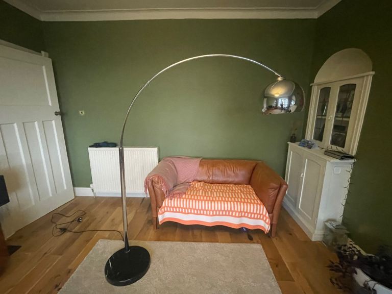 Floor lamp 