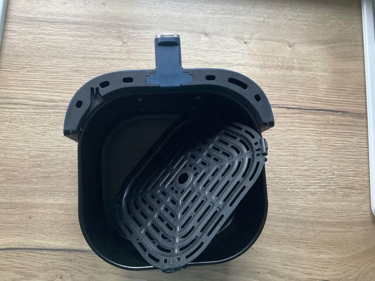 Tower Vortx Digital Air Fryer T17127 - 6 Litre, As Good As New