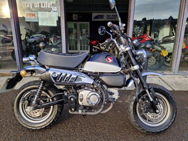 Honda monkey bike z 125