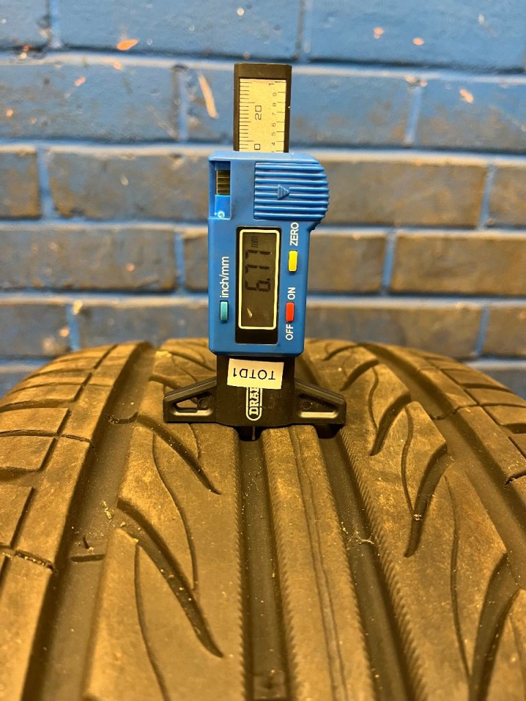 Car tyres