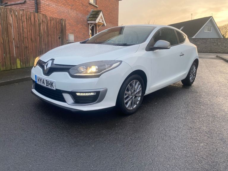 Renault Megane 1.6 vvvt petrol knight edition coupe 80000 full year mot fullyserviced