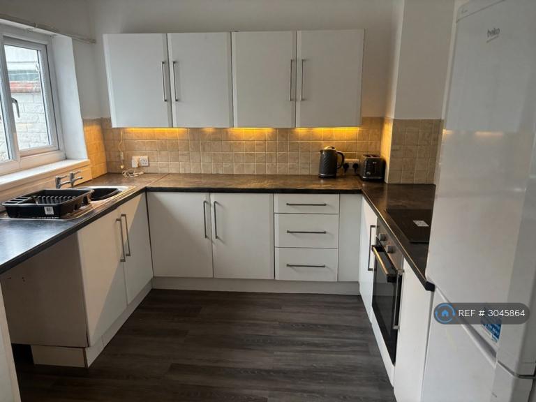 2 bedroom house in Church Road, North Ferriby, HU14 (2 bed) (#3045864)
