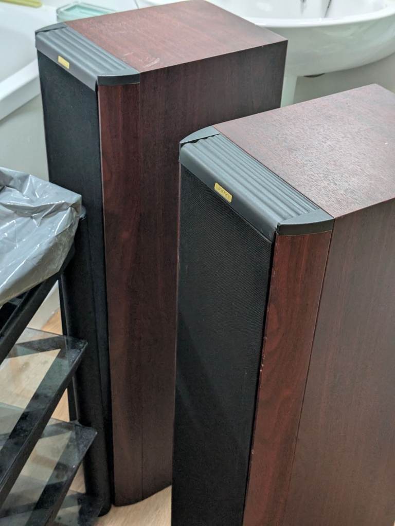 Jamo Classic 6 front floor Speakers 