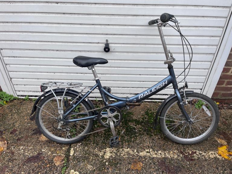 Raleigh Evo folding bike