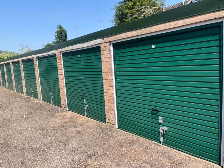 Garage to Rent in Henley-in-Arden