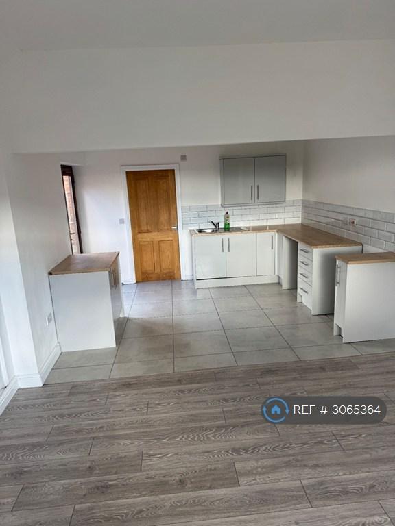 1 bedroom flat in Pristine House, Stoke-On-Trent, ST3 (1 bed) (#3065364)