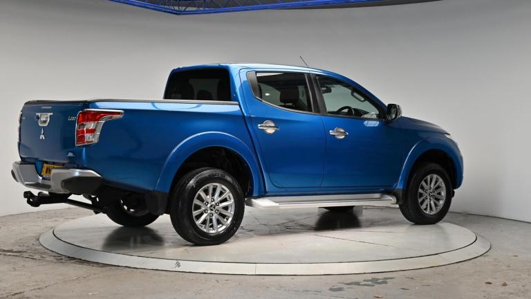 2019 Mitsubishi L200 2.4 DI-D DC Barbarian 4WD Euro 6 4dr PICK UP Diesel Manual