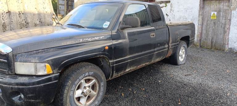 Dodge, 2001, 5900 (cc) petrol lpg