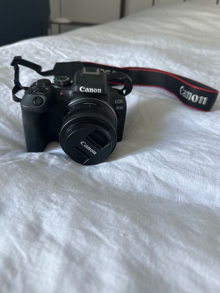 Canon EOS R10 - Taking Offers