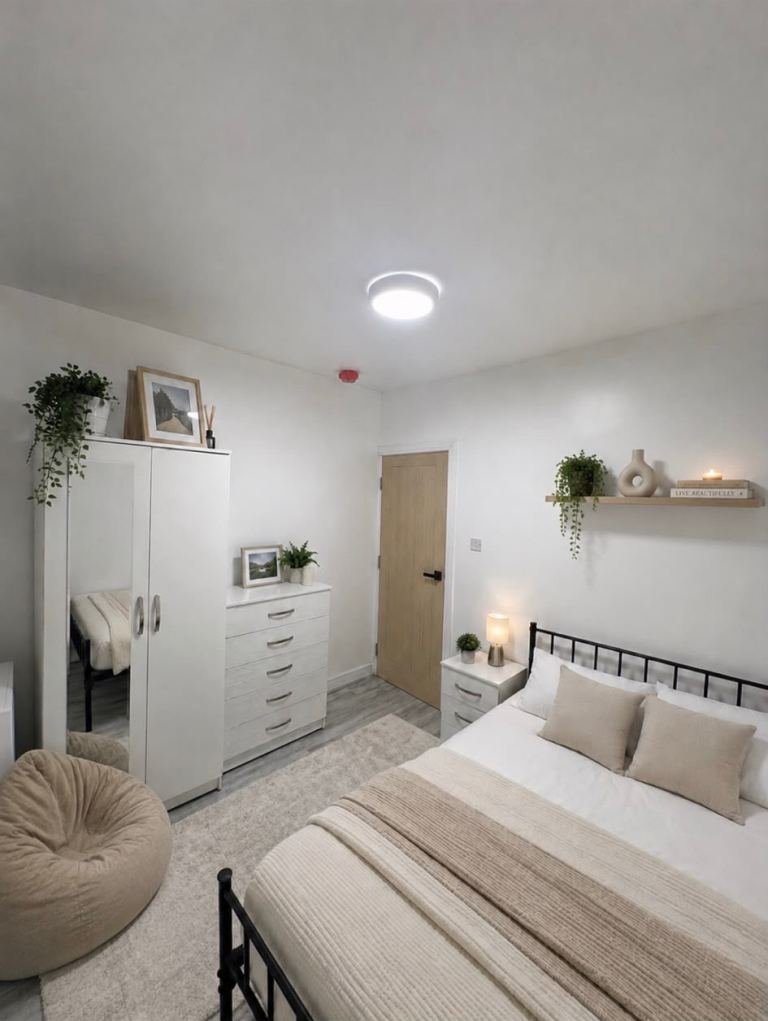 Luxury Double Room HMO Supported Accommodation in Yardley. DSS,Universal credit,Housing Benefit, PIP