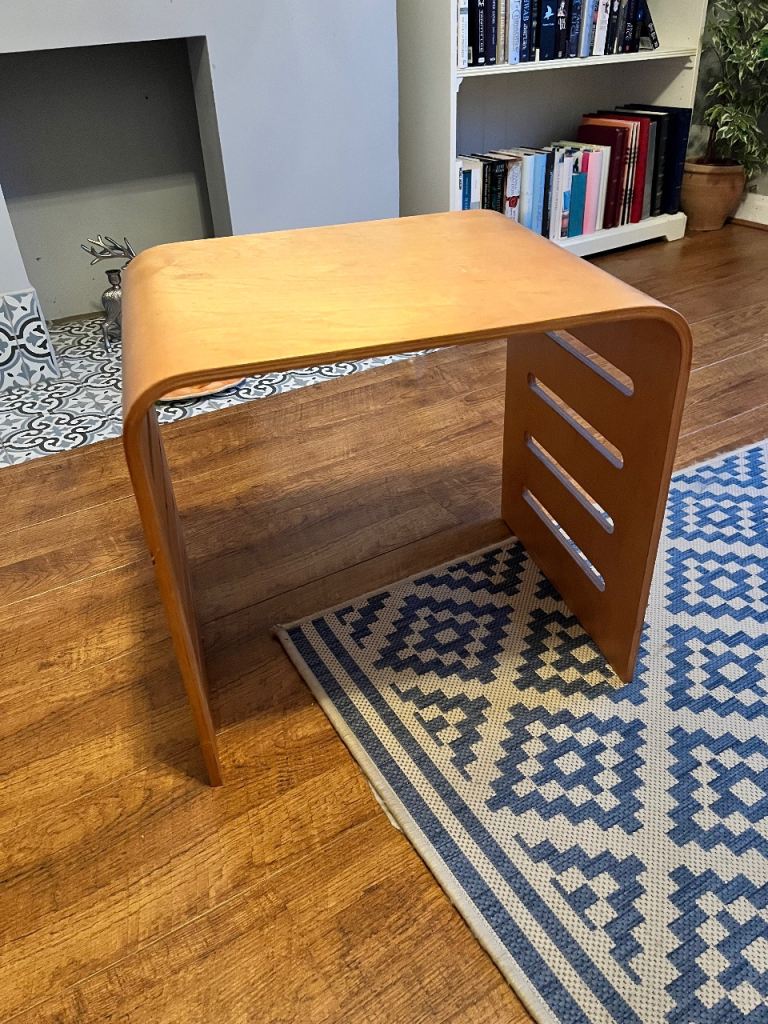Wooden side/coffee table 