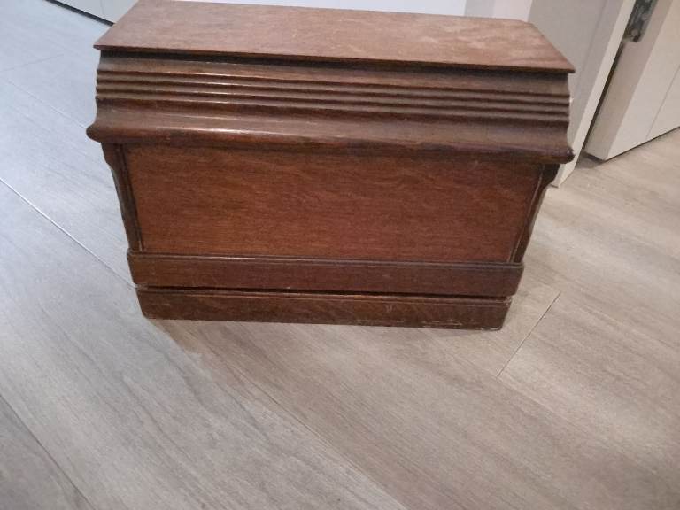 1910 Singer Sewing machine for sale