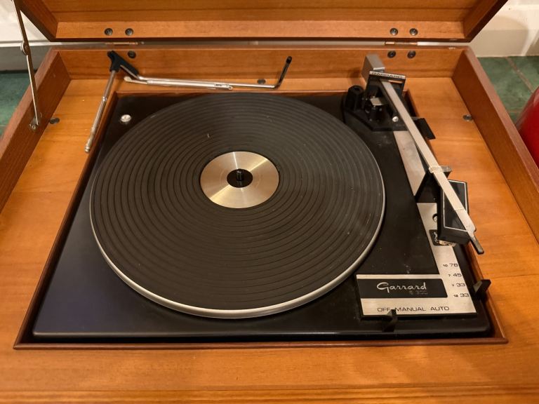Dynatron Stereo HFC 58 with Garrard Turntable. Spares/repair