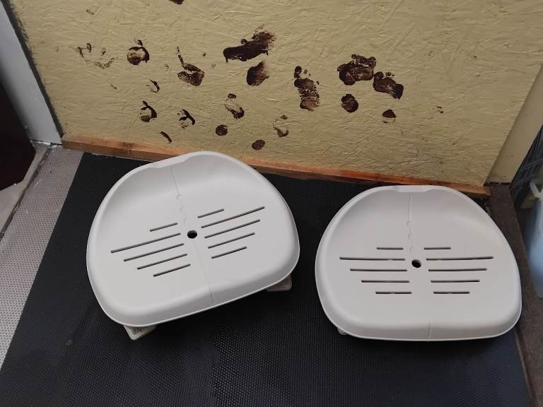 Hot tub seats two for £30