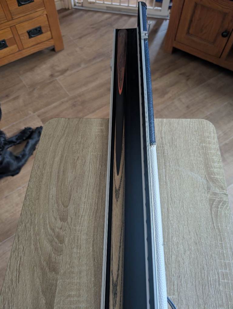 Stunning Asia Shooter 1 Piece Ash Cue. 8.7mm/58”/18.2oz Great Condition! £180 ONO