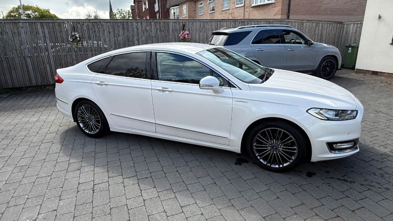 Ford, MONDEO VIGNALE, Saloon, 2019, Other, 1999 (cc), 4 doors