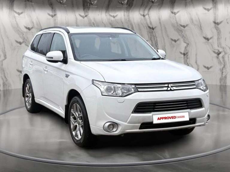 2014 Mitsubishi Outlander 2.0h 12kWh GX4h SUV 5dr Petrol Plug-in Hybrid CVT 4WD Euro 5 (s/s) (200...