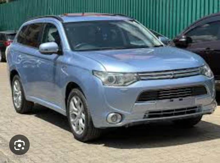 Mitsubishi outlander phev hybrid breaking spares parts
