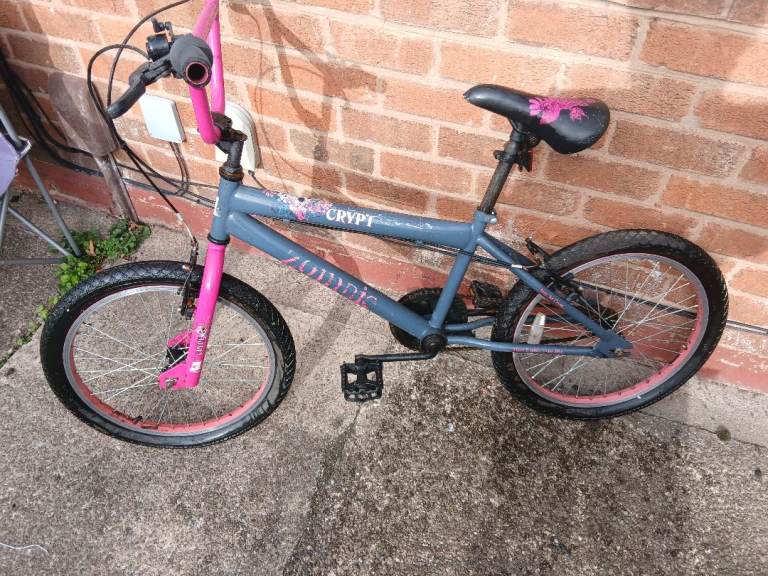 Zombie Crypt Kids BMX Bike – Grey and Pink, Good Condition