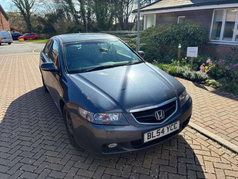 Honda Accord 2005 – Automatic – ULEZ Free - Air condition 