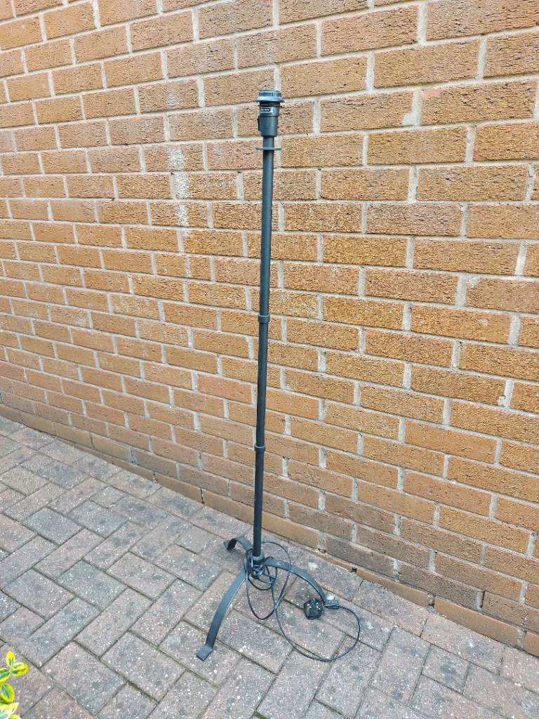 Metal floor lamp