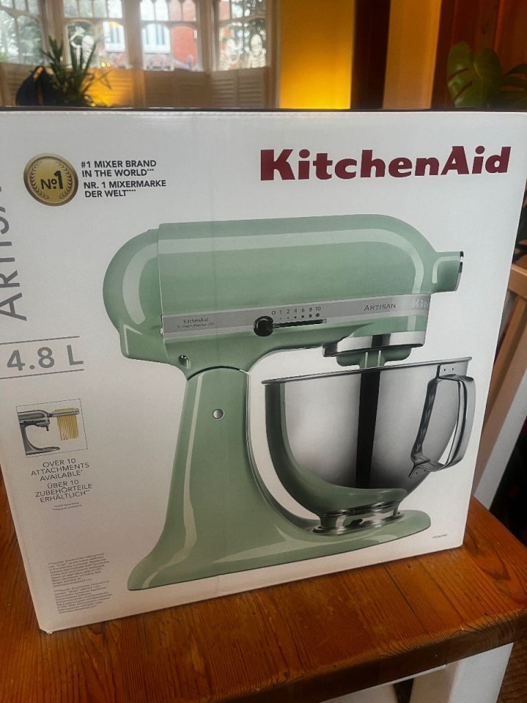 KitchenAid Artisan 4.8L Stand Mixer – Brand New, Green