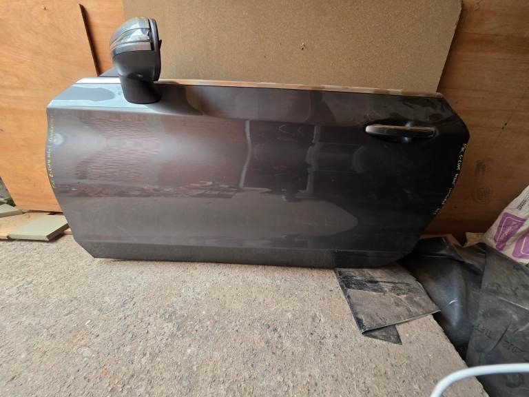 MERCEDES C CLASS C205 CONVERTIBLE GRAY FRONT LEFT PASSENGER SIDE DOOR BREAKING PARTS 