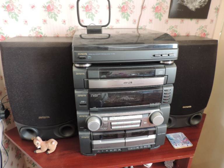AIWA MUSIC CENTRE