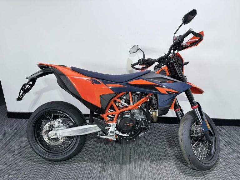 KTM 690 SMC R 2026