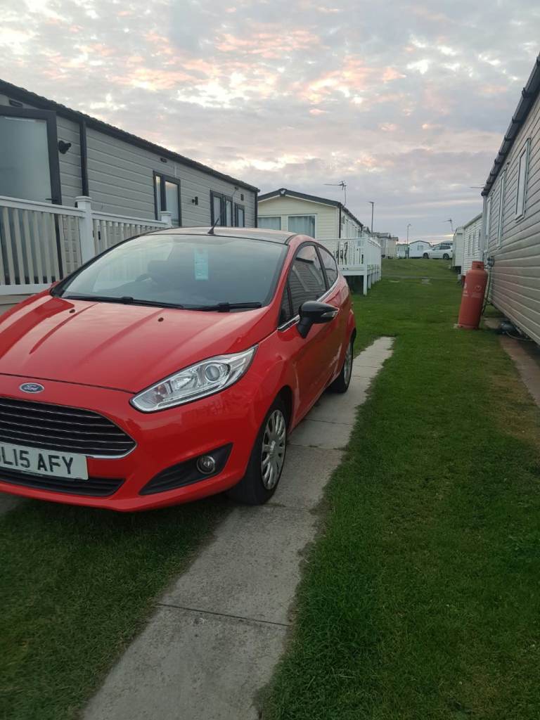 Ford, FIESTA, Hatchback, 2015, Manual, 1498 (cc), 3 doors