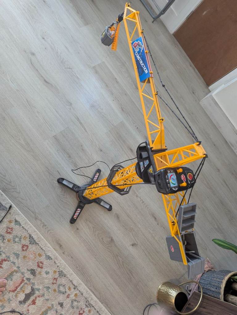 Large Yellow Toy Construction Crane – Good Condition