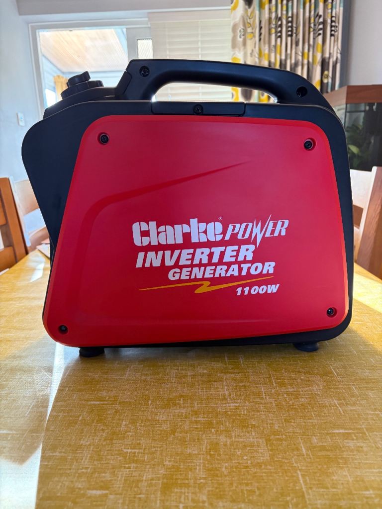 Clarke Inverter Generator 1100W – Excellent condition, hardly used