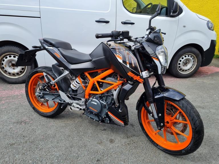 November 2016 KTM Duke 390 Only Six Thousand Miles From New, DUKE, 2016, 373 (cc)