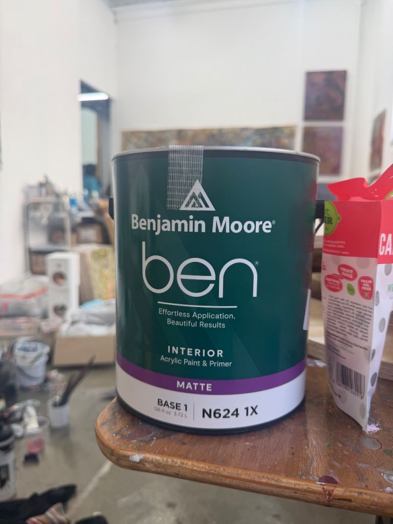 Benjamin Moore snow white 